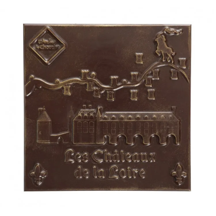 Carré de chocolat noir Châteaux de la Loire livraison coffret cadeau souvenir chocolat