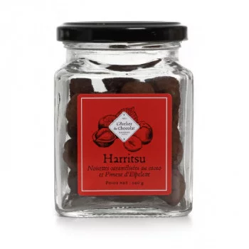 Boîte chocolat tout piment d’Espelette spécialités basques harritsu amandes caramélisées piment d'espelette