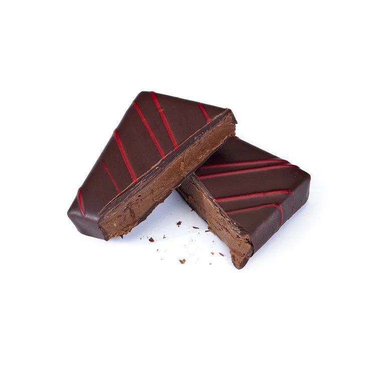 Boîte chocolat tout piment d’Espelette spécialités basques bouchée praliné piment d'espelette découpe