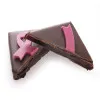 Bouchée pâte de fruits fraise chocolat noir octobre rose