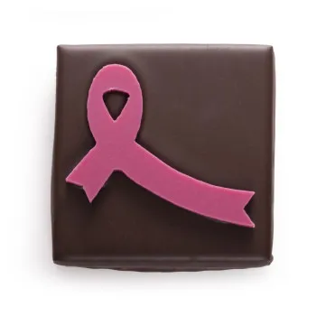 Composition douceurs en rose chocolats Octobre Rose achat solidaire  bouchée ruban rose pate de fruits fraise chocolat