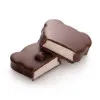Découvrez notre Ourson en chocolat au lait, au cœur de guimauve légère délicatement parfumée à la vanille.