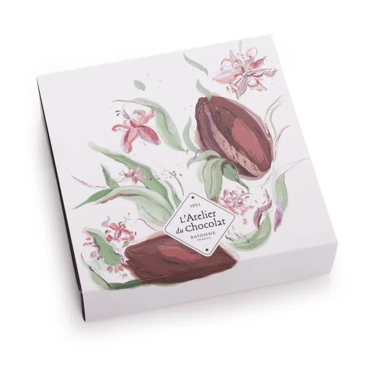Boîte Ilbarritz extra noir assortiment gourmand de chocolats artisanaux