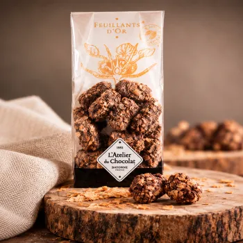 Feuillants d’Or au chocolat, un praliné fondant sublimé par le croustillant de la crêpe dentelle.