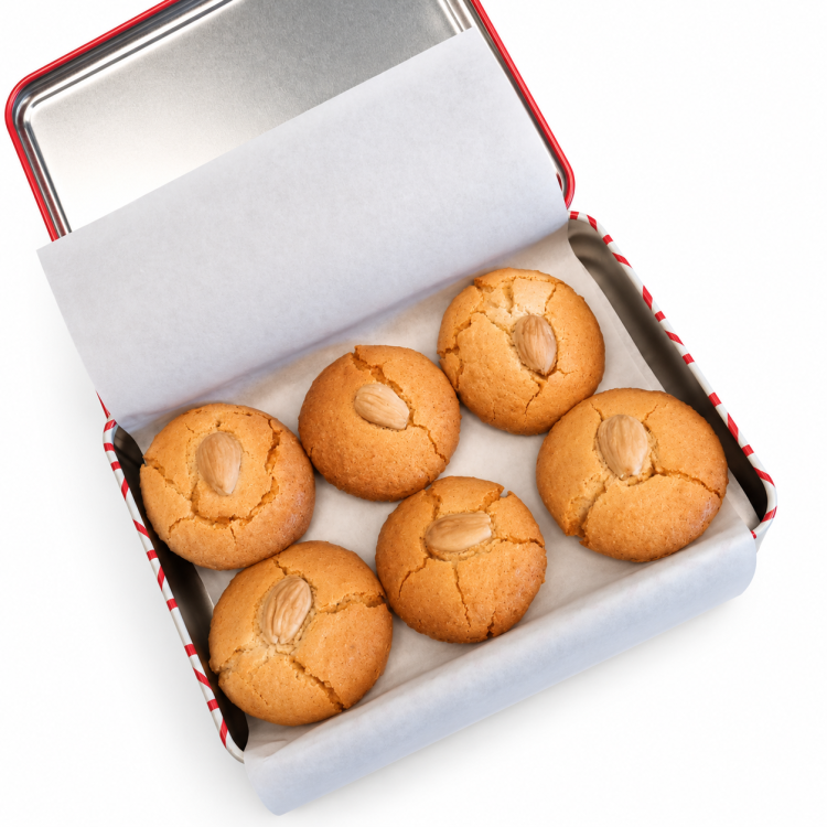 Fabriqués au Pays basque, nos macarons révèlent une recette authentique à base d’amandes, de blancs d’œufs et de sucre.