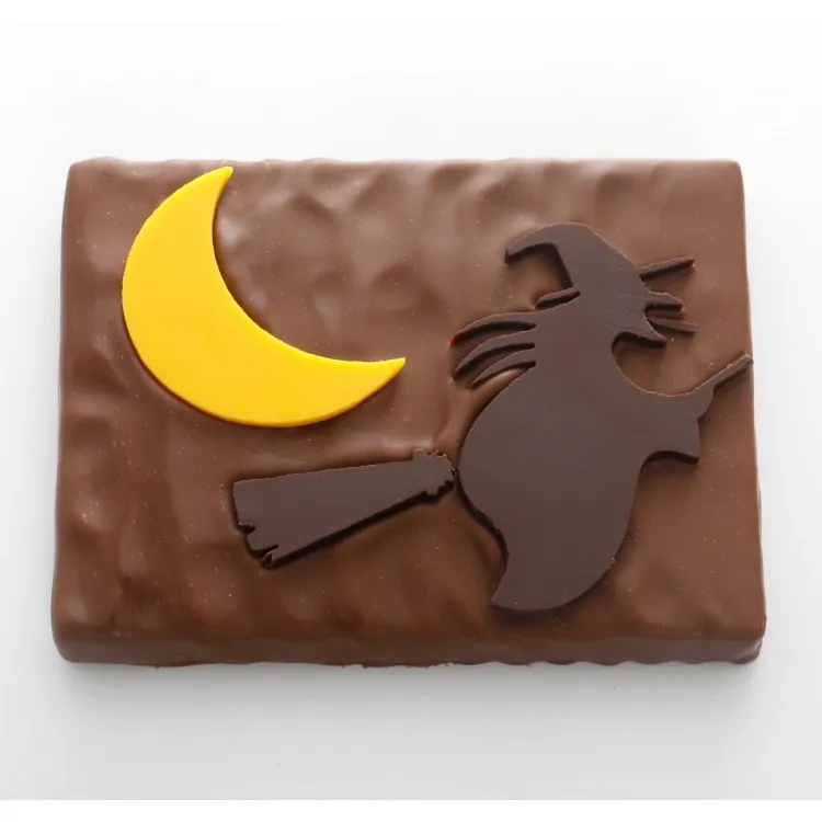 Sorcière d’Halloween praliné chocolat au lait présentation
