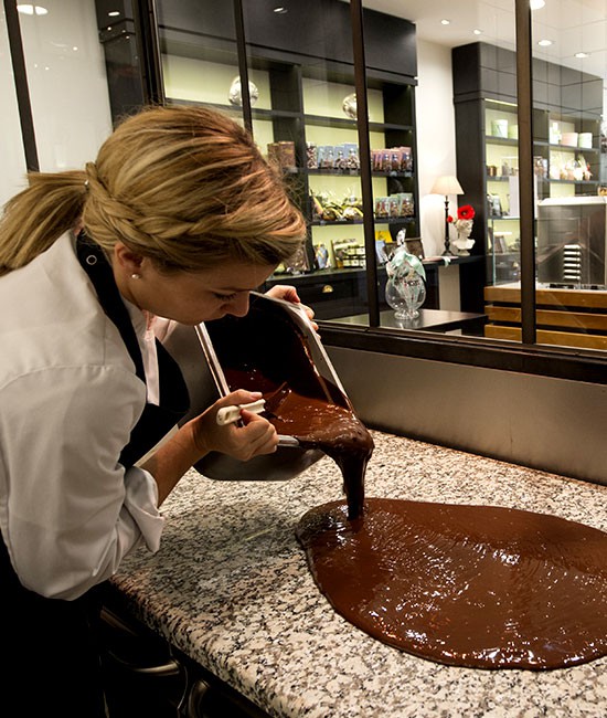 La Nouvelle Eco : l'Atelier du Chocolat à Pau, haut lieu de la gourmandise  ! - France Bleu